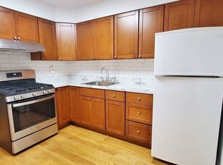 34-07 30th St #1F, Astoria, NY 11106