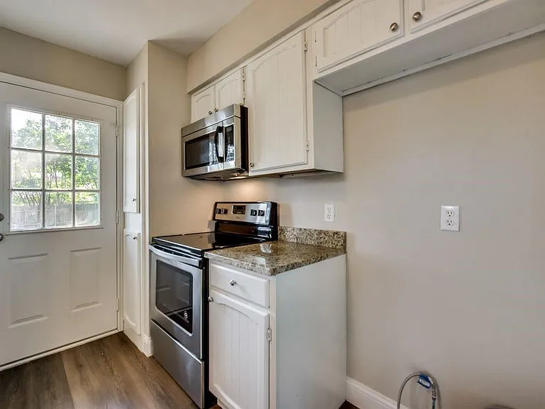 2925 Kathleen Ln — Photo 13