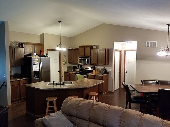 4th image of 200 Steamboat Dr