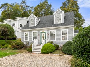 11 Gingerbread Hl, Marblehead, MA 01945