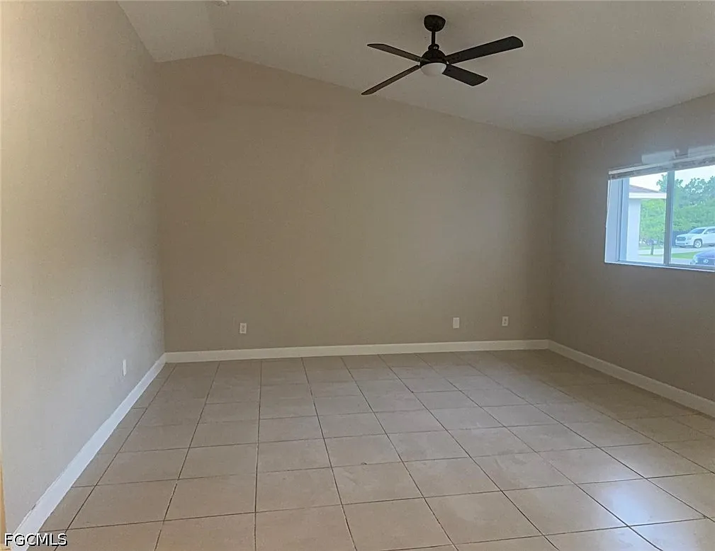 3 bed, 2.0 bath, 1179 sqft, $1,550 — Photo 3