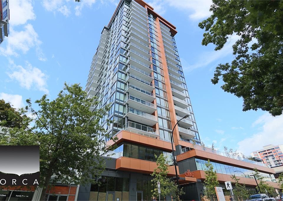 1st image of 128 W 15th St #303