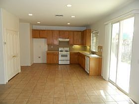 4th image of 1863 Ambrosia Ave