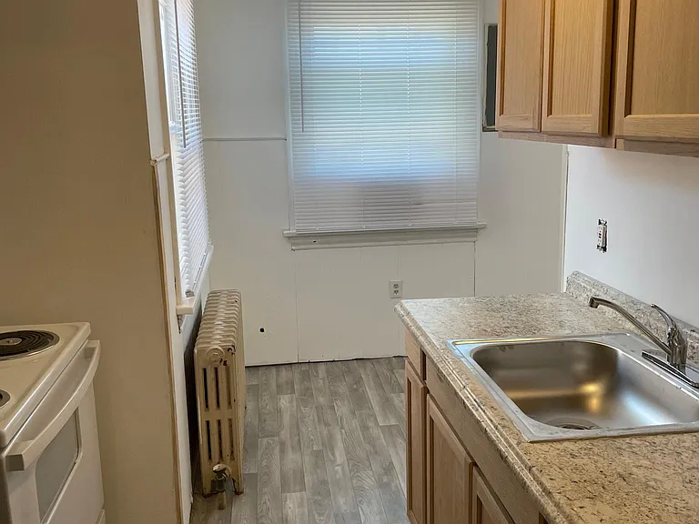 31 N Front St — Photo 2