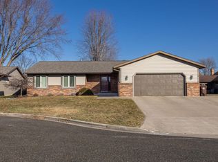 617 Kelly Pl, Onalaska, WI 54650