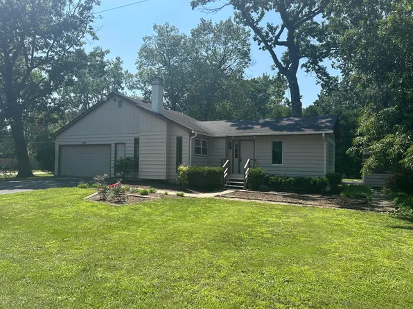 4104 Cornell Ave, Park City, IL 60085