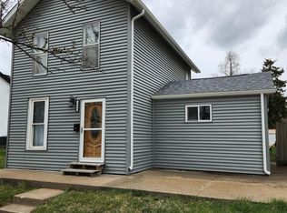 1828 W 4th St, Davenport, IA 52802