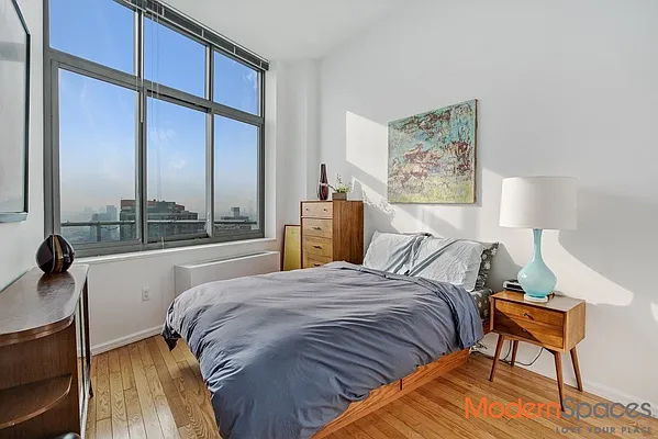 Rented by Modern Spaces | media 14