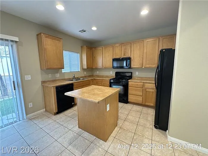 8412 Lucero Ave — Photo 10