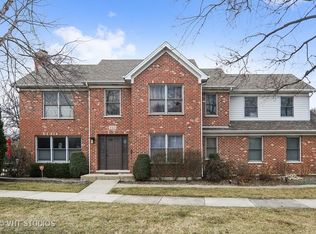 355 E 1st St, Elmhurst, IL 60126