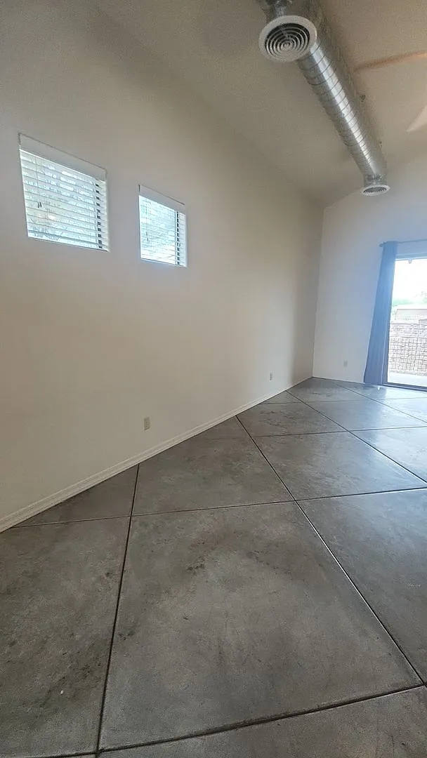 4 bed, 3.0 bath, 1808 sqft, $2,100 — Photo 4