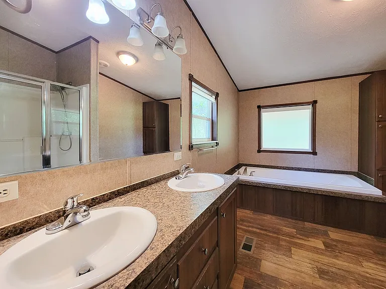 10754 S Lake Shore Dr — Photo 21