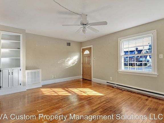 5th image of 102 Lee Ave