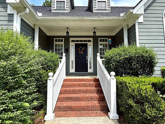 2nd image of 2995 Orchard Rd SW