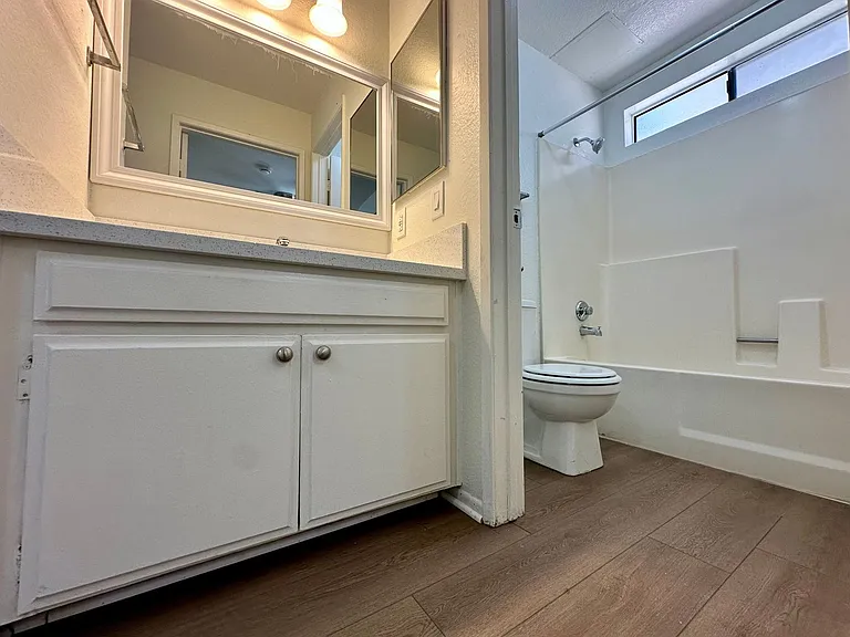 14135 Doty Ave — Photo 5