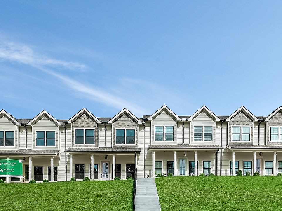 Beautiful Camelia Townhome