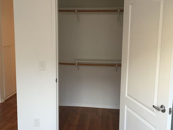 5th image of 11670 San Vicente Blvd APT 111