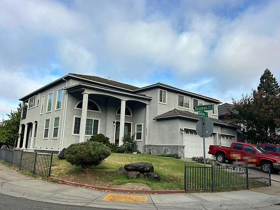 3rd image of 5543 Danjac Cir
