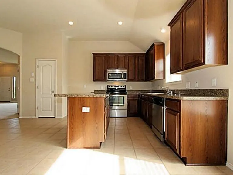 508 Highmoor Ct — Photo 5