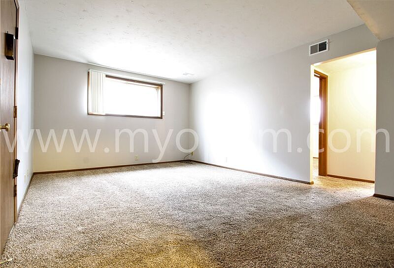 2nd image of 4604 Cass St APT 3