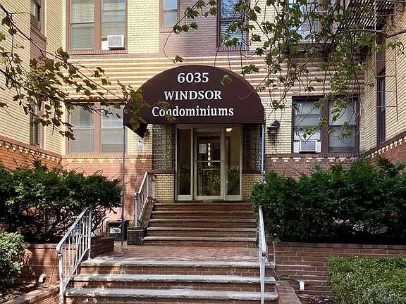 2nd image of 6035 Boulevard E #C4