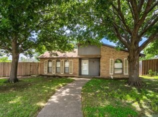 7414 Cloverglen Dr, Dallas, TX 75249