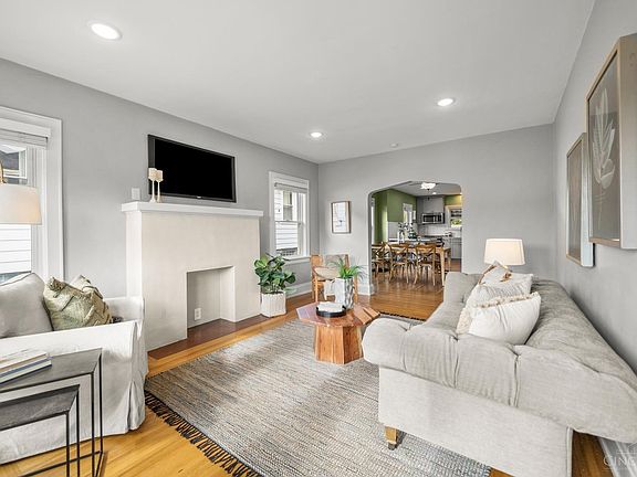 5th image of 3542 Madison Park Ave