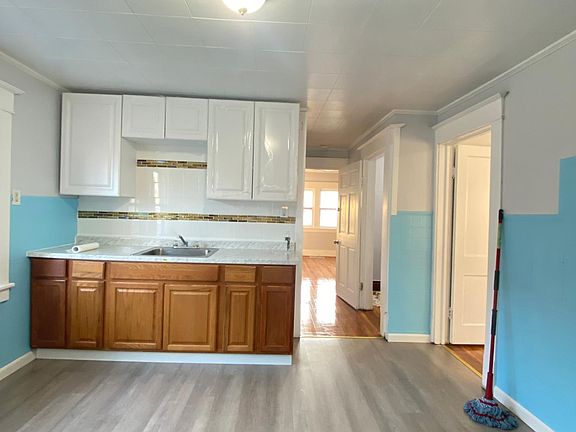 5th image of 57 Hazelwood Ave #2