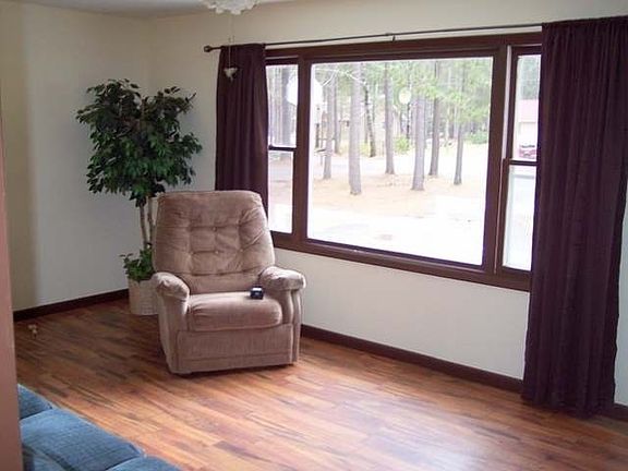 3rd image of 8148 Northwood Dr