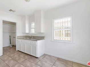 322 E 99th St, Inglewood, CA 90301