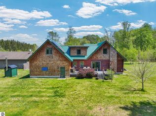9330 E 10 1/2 Rd, Manton, MI 49663