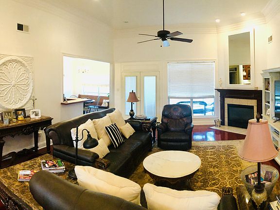 5th image of 426 Babineaux Pl