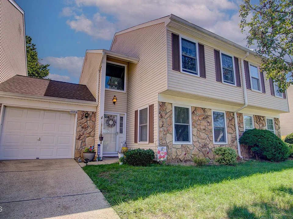 437 Belford Rd #437B