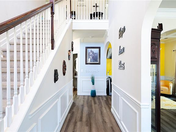 4th image of 7 Whiterock Rd