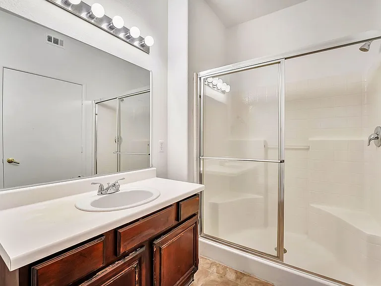 10245 S Maryland Pkwy #176 — Photo 28