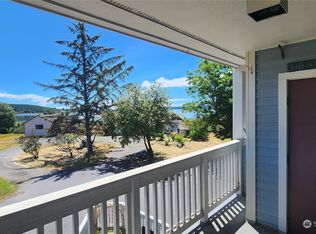 651 SE Bayshore Dr UNIT A201, Oak Harbor, WA 98277