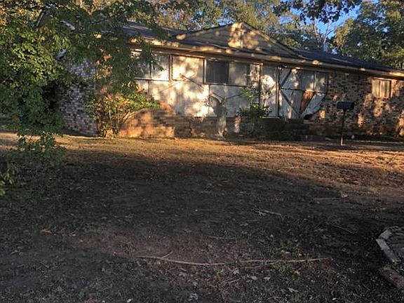 2nd image of 100 S Hickory Ave