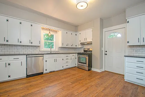 62 Caroline Pl NE Photo 1