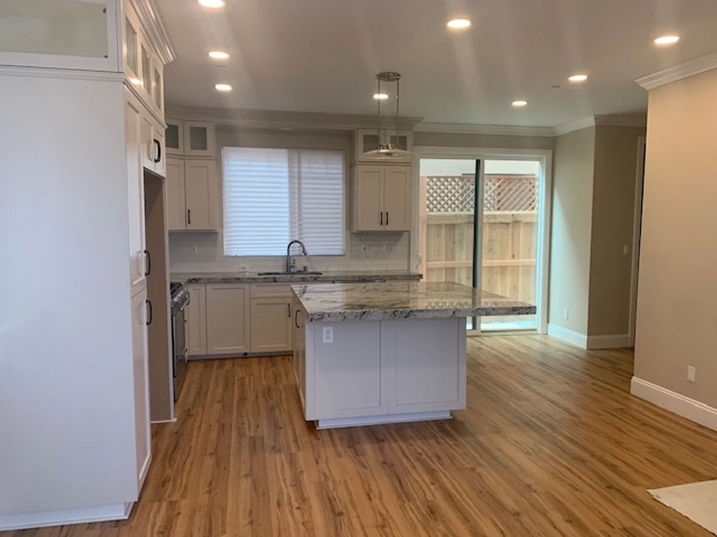 183 Evergreen Ave — Photo 3