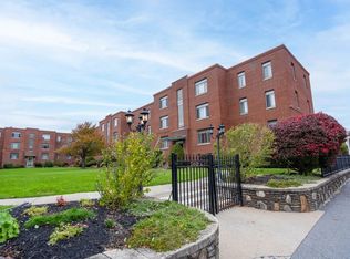 20 Ashland St APT 1R, Worcester, MA 01609