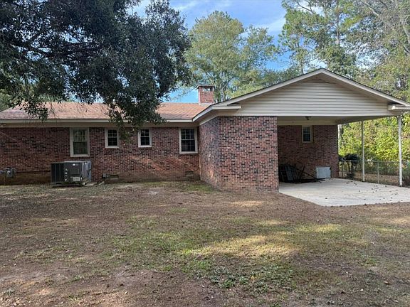 2nd image of 2655 Cordova Rd