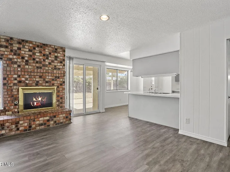 10222 Dunbarton Dr — Photo 4