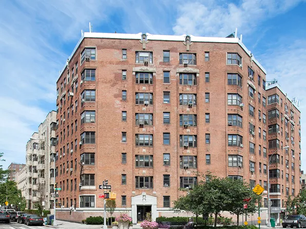 255 Cabrini Boulevard image 10 of 10