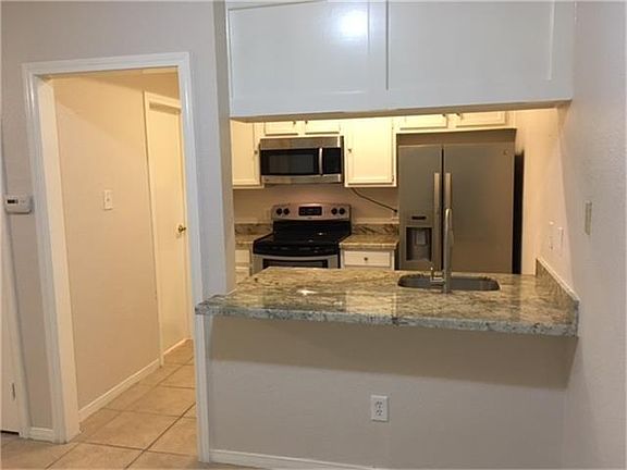 4th image of 11711 Memorial Dr APT 327
