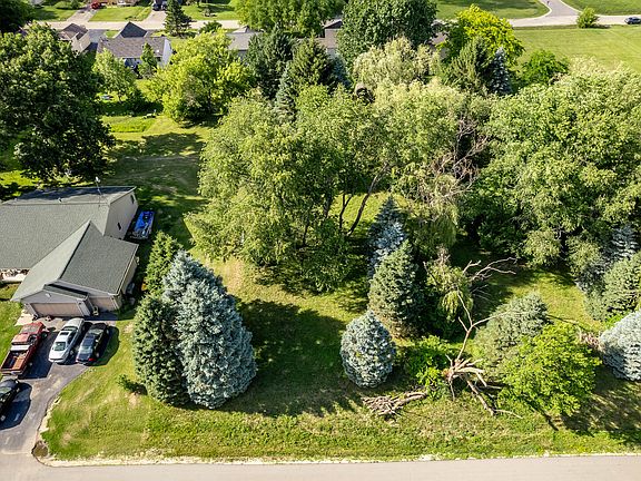 2nd image of 304 Briar Cliff St SW #102