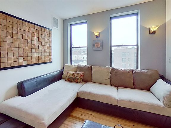 2nd image of 3315 Pleasant Ave APT 415
