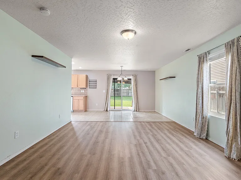7367 S Headsail Ave — Photo 2