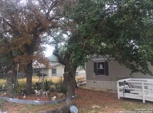 75 Shalimar Dr, Poteet, TX 78065
