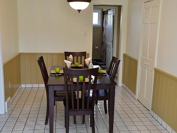 3rd image of 3012 Mintwood Dr
