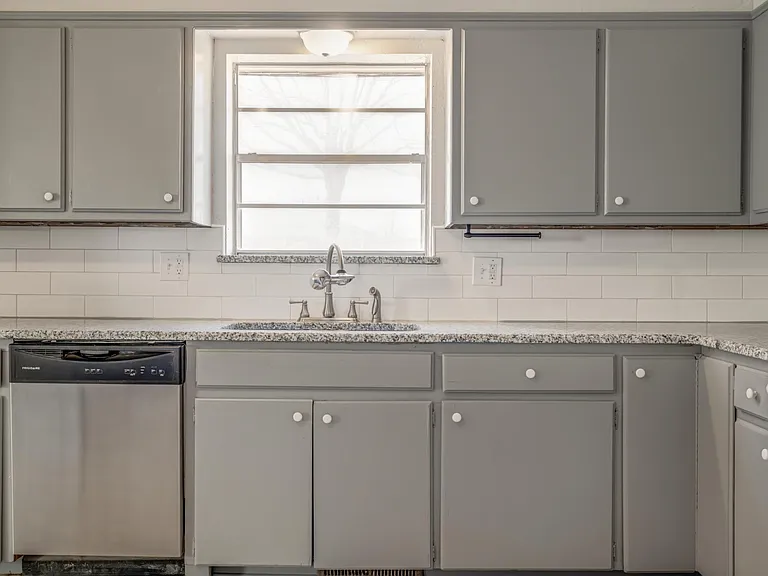 3401 Baird Dr — Photo 23